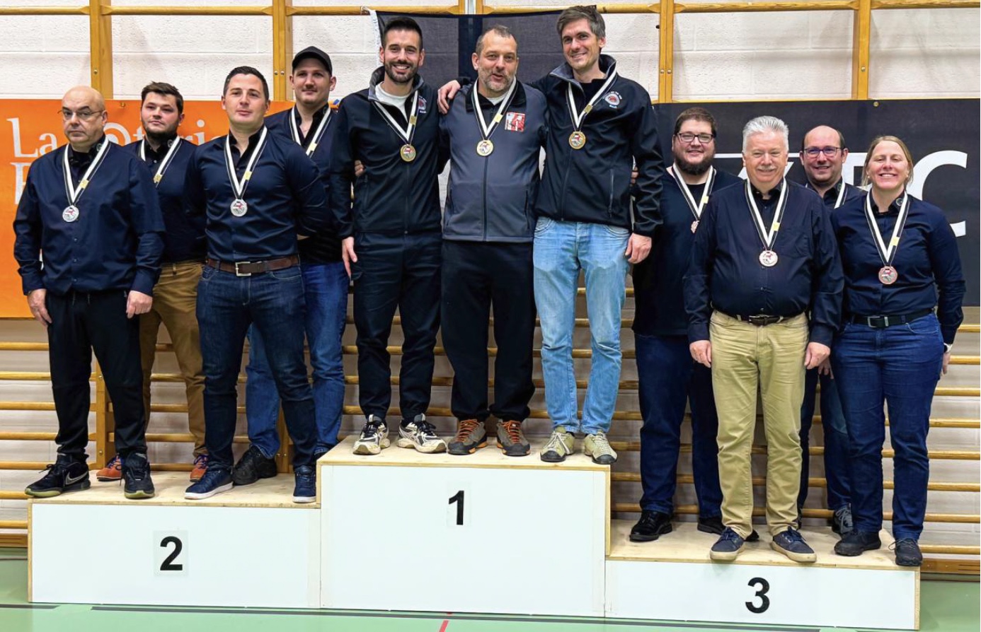 Mehr über den Artikel erfahren Bericht über den 10m Einzel- und Gruppenmeisterschaftsfinal des Kantons Freiburg mit der Luftpistole und dem Luftgewehr, vom 31.01. – 02. Februar 2025, in Ménières